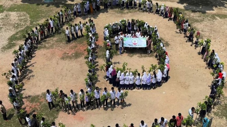 গাছে পেরেক নয়, সবুজে ভবিষ্যৎ: নাগেশ্বরীতে অরণ্যের ১০ম প্রতিষ্ঠাবার্ষিকী