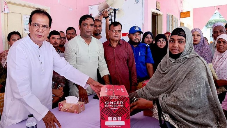 চাকরি যেমন একটি পেশা, খেলাধুলাও তেমনই একটি পেশা-দুর্যোগ ব্যবস্থাপনা ও ত্রাণ মন্ত্রী