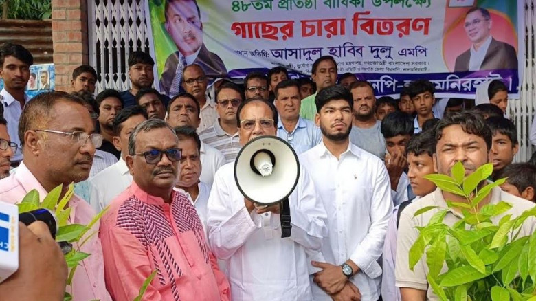 লালমনিরহাটে এক সপ্তাহে ৫ লাখ গাছের চারা বিতরণ করা হবে দুর্যোগ ব্যবস্থাপনা ও ত্রাণ মন্ত্রী