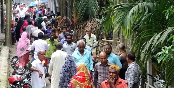 [রংপুরে সড়ক দুর্ঘটনায় এসএসসি পরীক্ষার্থীসহ একই পরিবারের তিনজন নিহত]